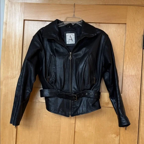 Avanti Black Leather moto Jacket women’s size S - Picture 1 of 10